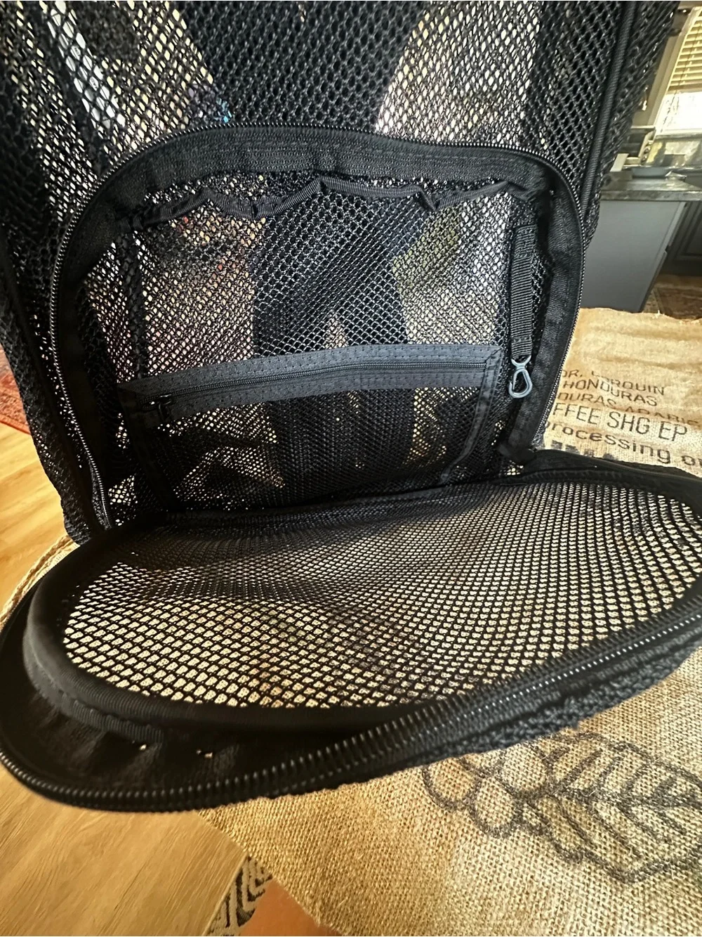 NIKE Black Mesh Men's Backpack with Front Zip Pocket
